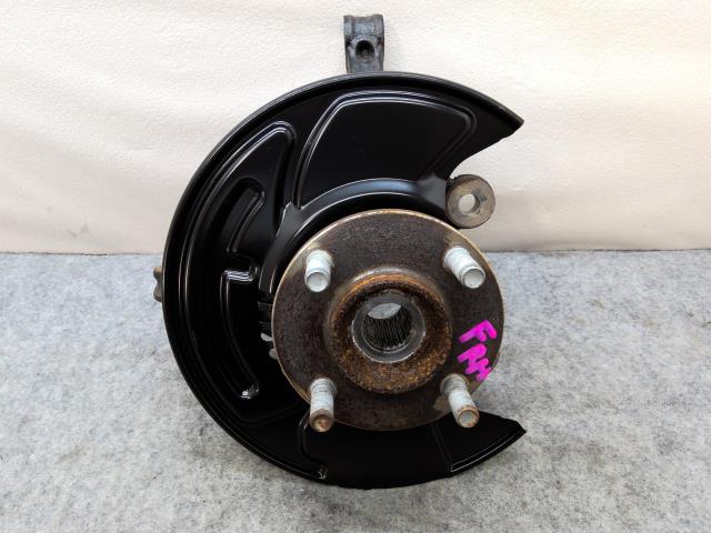 【中古】中古部品 ノート E13 右フロントナックルハブ 【3310550000-241023000444310】