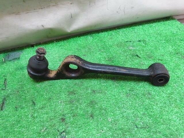 【中古】中古部品 ネイキッド L760S 右フロントロアアーム 【3330380100-000031011151720】