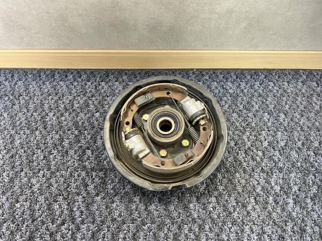 【中古】中古部品 ハイゼット S81P 右フロントナックルハブ 【3330440100-250806000344310】