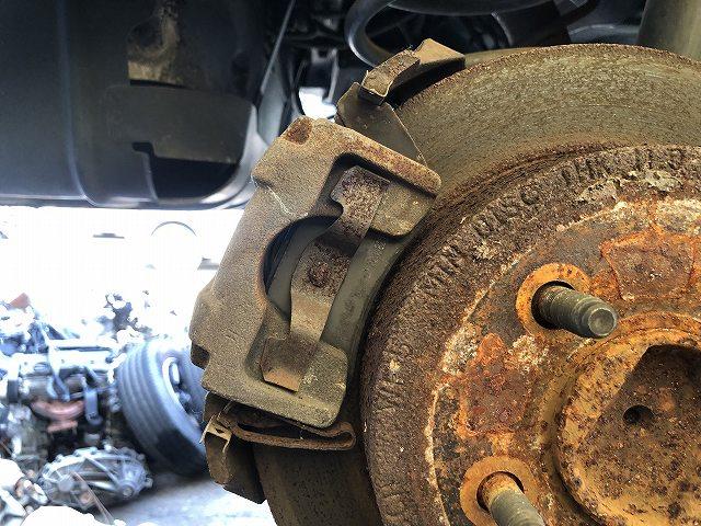 【中古】中古部品 ジープ チェロキー KJ37 右リアキャリパー 【3310070100-0000Y0765644430】