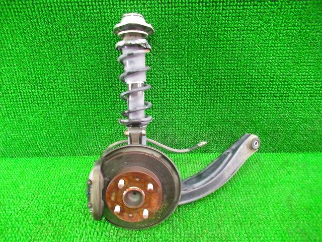 【中古】中古部品 ハイゼット S201P 右フロントストラット 【3330210100-000037139450100】