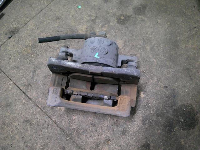 【中古】中古部品 プリウス ZVW30 左フロントキャリパー 【3310410000-000253012244360】