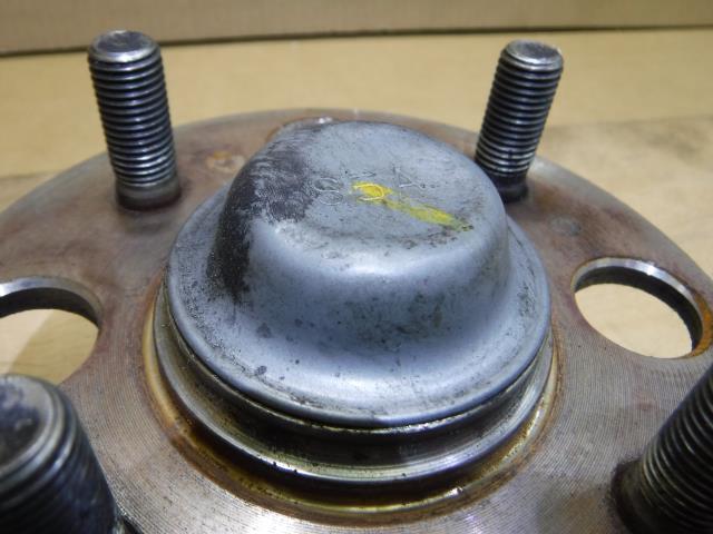 【中古】中古部品 フリード GB3 リアハブ 【3310250100-001562749444470】