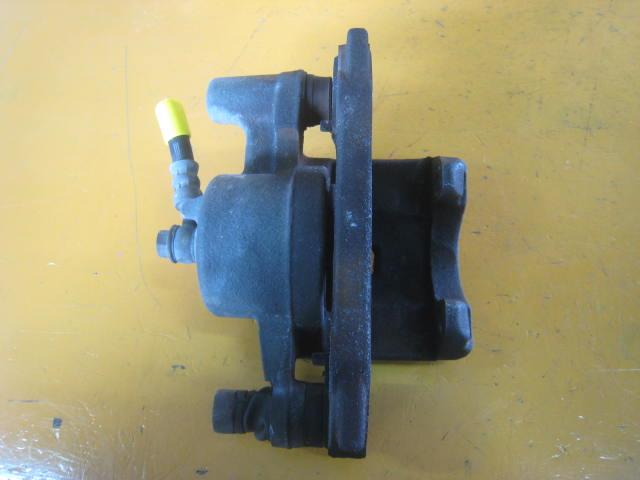 【中古】中古部品 プレオ RA1 右フロントキャリパー 【3340220100-001453391644330】