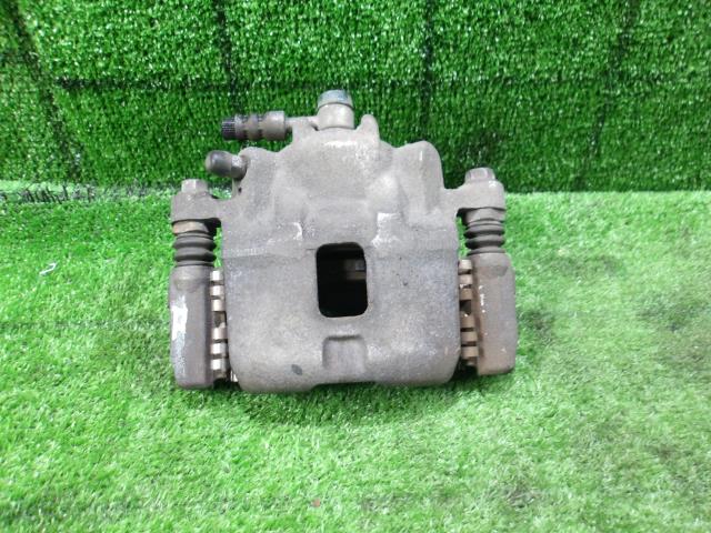 【中古】中古部品 アクティ HA9 左フロントキャリパー 【3330420100-250801000144360】