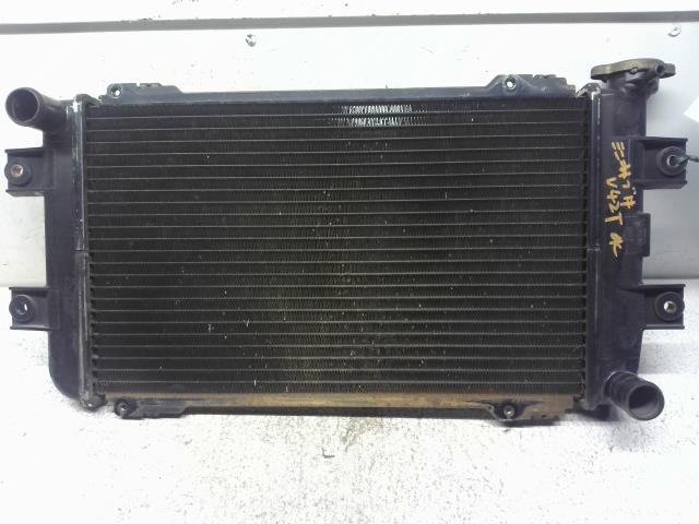 【中古】中古部品 ミニキャブ U42T ラジエータ 【3310160100-000004458420400】
