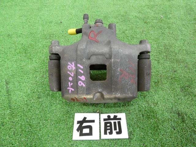【中古】中古部品 デリカD5 CV4W 右フロントキャリパー 【3260250000-000025119644330】