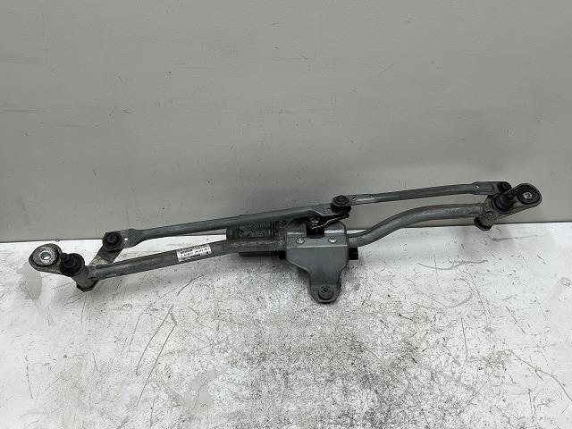 【中古】中古部品 アウディ A4 8EBFB フロントワイパーモーター 【3310070100-0000Y0769361600】