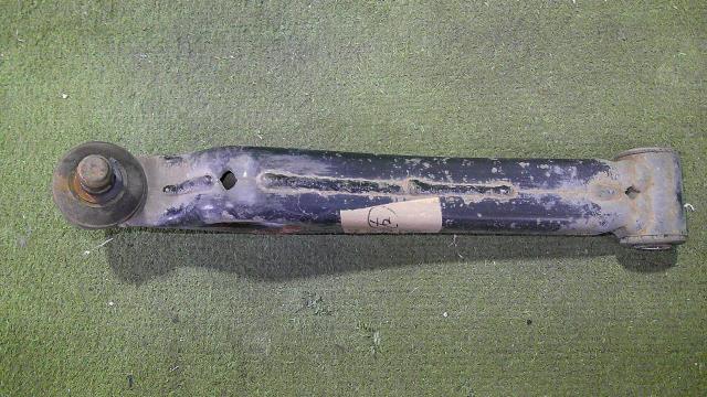 【中古】中古部品 ラパン HE21S 右フロントロアアーム 【3500080000-250426000651720】