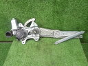 【中古】中古部品 ヴィッツ SCP13 右フロントドアレギュレータ・モーター 【3330900100-000025107113120】