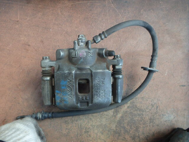 【中古】中古部品 サンバー TV1 右フロントキャリパー 【3331010800-000023456144330】