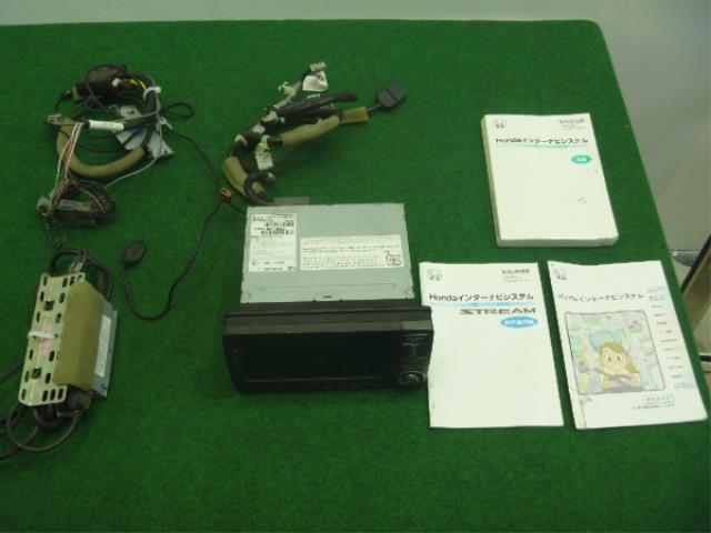 【中古】中古部品 ストリーム RN8 カーナビゲーション 【3310250100-001207510961310】