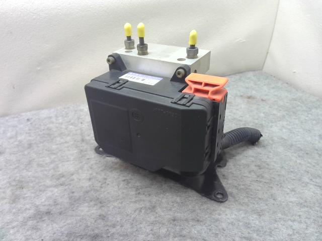 【中古】中古部品 ジムニー JB23W ABSアクチュエーター 【3310550000-250716000442500】