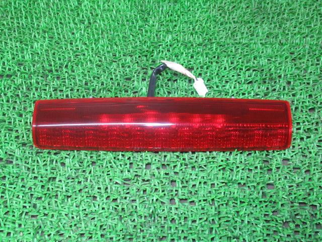 【中古】中古部品 ラフェスタ B30 ハイマウントストップランプ 【3330540100-250705000515830】