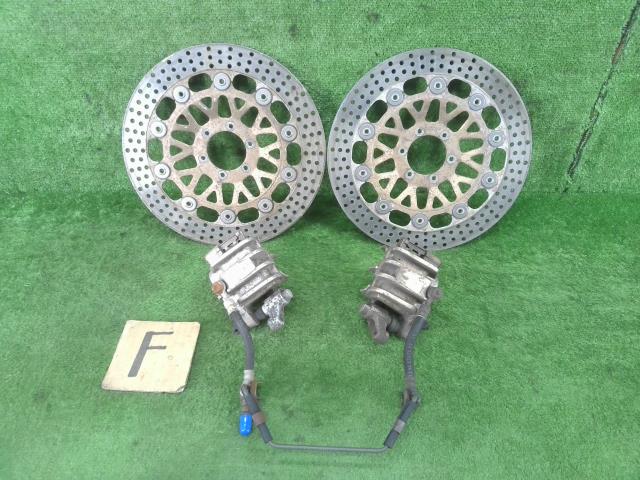 【中古】中古部品 その他 右フロントキャリパー 【3330990100-240701000244330】