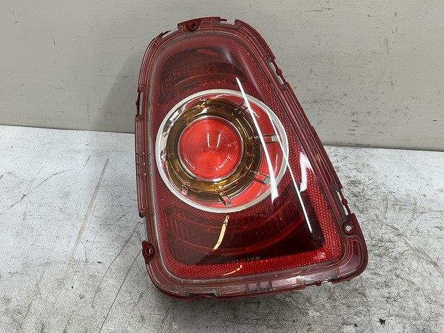【中古】中古部品 BMW ミニ SU16 左テールランプ 【3310070100-000090761015600】