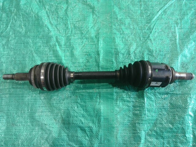 【中古】中古部品 アイシス ANM10W 左フロントドライブシャフト 【3310090100-000020091442200】