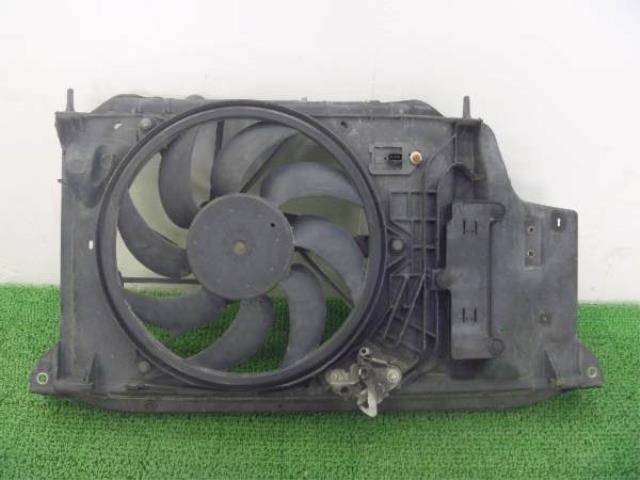 【中古】中古部品 プジョー 206 2EKNFU ラジエータコアサポート 【3310250100-001255229917180】