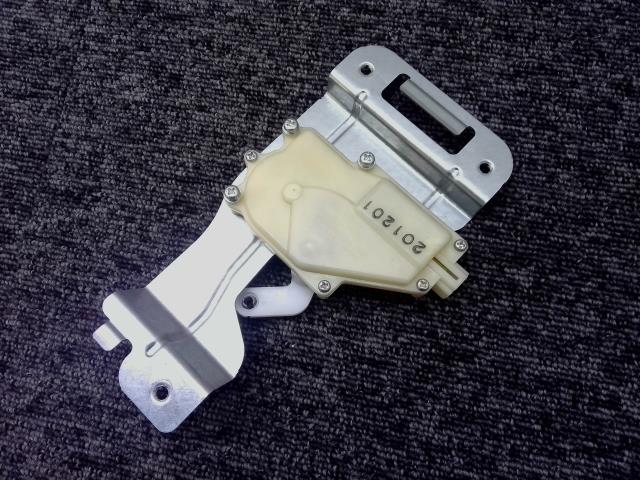 【中古】中古部品 バモスホビオ HM3 トランク・バックドアロックソレノイド 【3310550000-250826000564590】