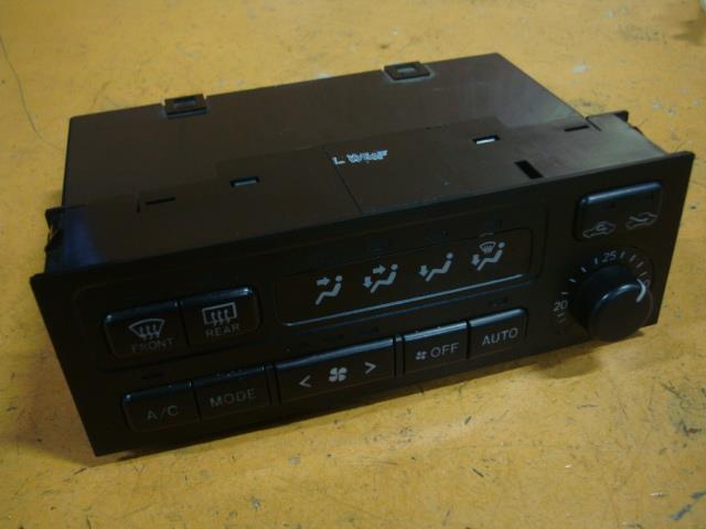 【中古】中古部品 クレスタ GX100 A/Cスイッチパネル 【3340220100-001577735560900】