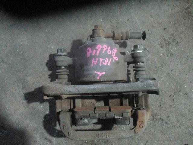 【中古】中古部品 エクストレイル NT31 左リアキャリパー 【3500080000-250426000144460】