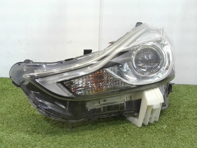 【中古】中古部品 プリウスα ZVW41W 左ヘッドランプ 【3310090100-202506051610900】