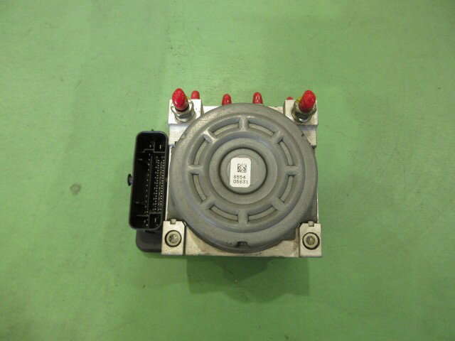 【中古】中古部品 N−BOX ＋ JF1 ABSアクチュエーター 【3310590000-202509017442500】