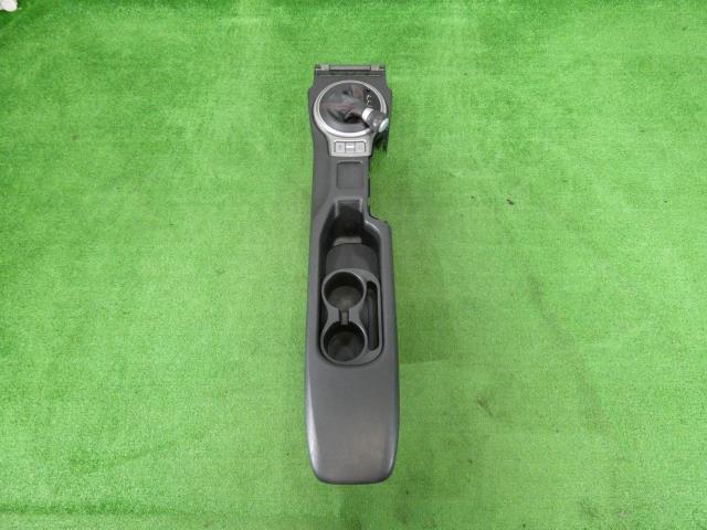 【中古】中古部品 BRZ ZC6 コンソールボックス 【3260250000-000025123977100】