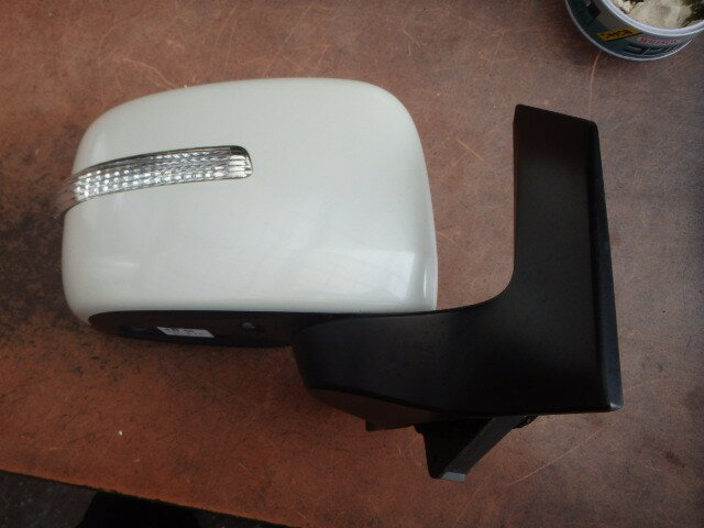 【中古】中古部品 AZワゴン MJ23S 右サイドミラー 【3331010800-000023530713500】