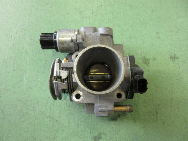 【中古】中古部品 ゼスト JE1 スロットルボディ 【3310590000-202509026420300】