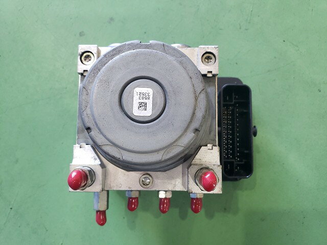 【中古】中古部品 フレア MJ34S ABSアクチュエーター 【3310590000-202509026142500】