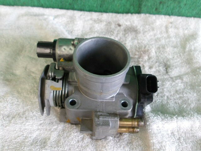 【中古】中古部品 ゼスト JE1 スロットルボディ 【3310420000-000002374920300】