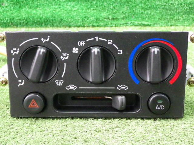 【中古】中古部品 ネイキッド L760S A/Cスイッチパネル 【3330200100-242897000060900】