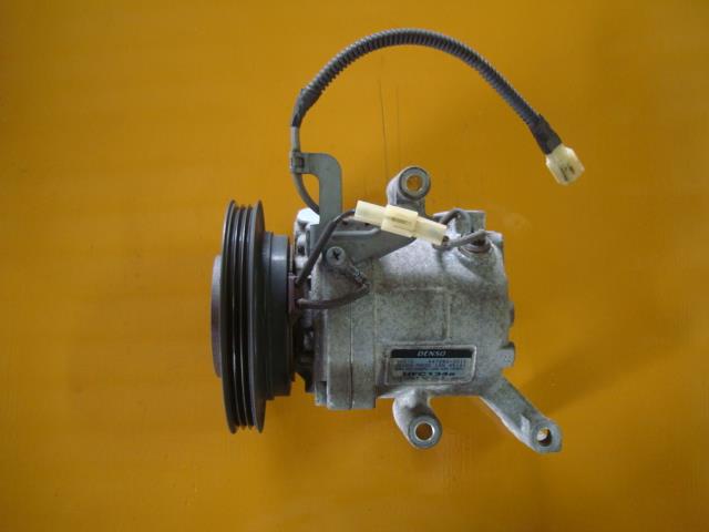 【中古】中古部品 ムーヴコンテ L575S A/Cコンプレッサー 【3340220100-000226060860700】