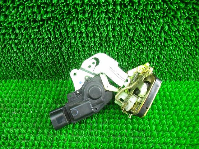 【中古】中古部品 ハイゼット S200V 左フロントドアロックソレノイド 【3330210100-000037155864560】