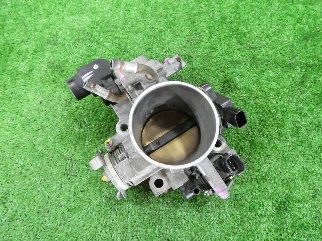 【中古】中古部品 エリシオン RR1 スロットルボディ 【3260250000-000025125520300】