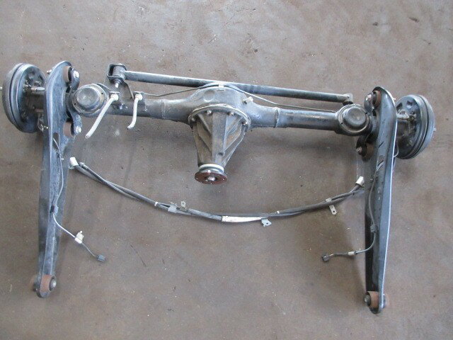 【中古】中古部品 スクラム DG17V リアアクスルホーシング 【3310270100-000014993041200】