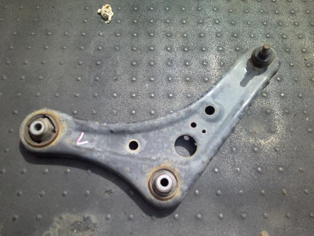 【中古】中古部品 デイズ B21W 左フロントロアアーム 【3310410000-000253034251740】