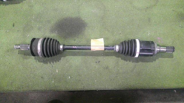 【中古】中古部品 キャロル HB36S 左フロントドライブシャフト 【3500080000-250729000142200】