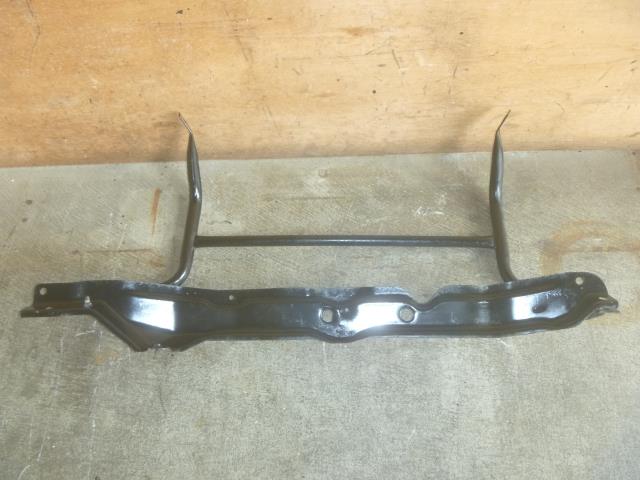 【中古】中古部品 キャリィ DD51T ラジエータコアサポート 【3330370100-000253015217180】