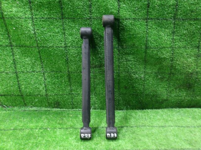 【中古】中古部品 ステラ RN2 右リアロアアーム 【3330420100-250909000151821】
