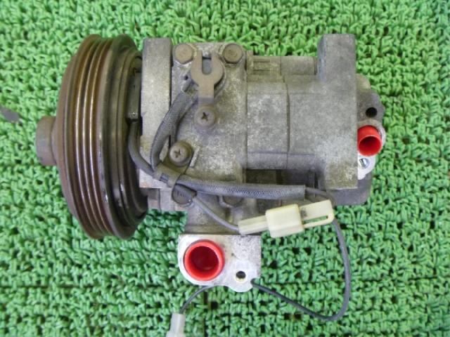 【中古】中古部品 デミオ DW3W A/Cコンプレッサー 【3310250100-000931469960700】