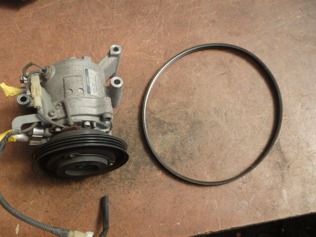 【中古】中古部品 ムーヴコンテ L575S A/Cコンプレッサー 【3331010800-000023577260700】