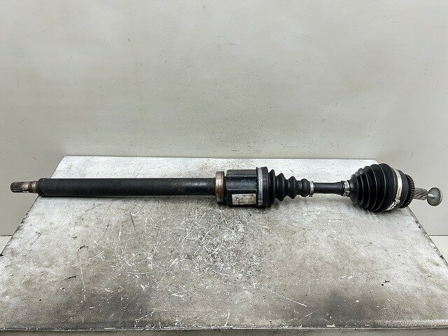 【中古】中古部品 ボルボ 70シリーズ 8B5244W 右フロントドライブシャフト 【3310070100-000090773742100】