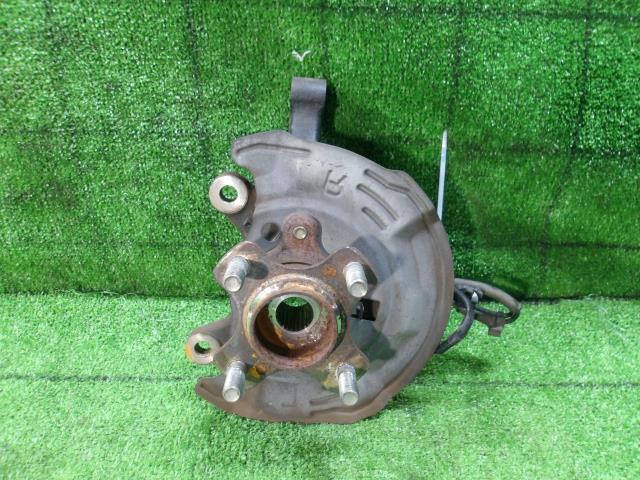 【中古】中古部品 スペーシア MK53S 左フロントナックルハブ 【3330420100-250909000444340】