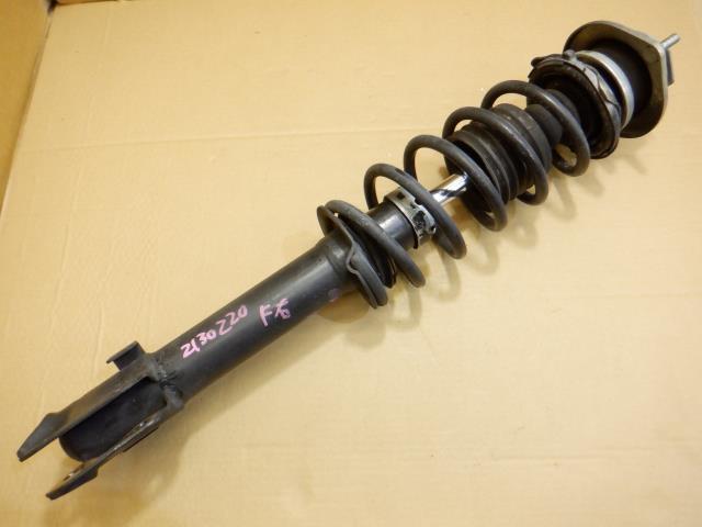 【中古】中古部品 エッセ L235S 右フロントストラット 【3310250100-001689980050110】