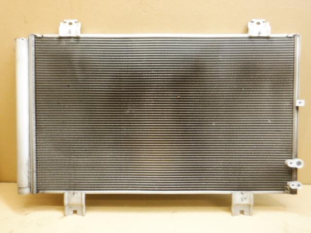 【中古】中古部品 クラウン GRS182 コンデンサー 【3310250100-001618342060600】