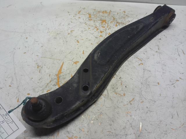 【中古】中古部品 ハイゼット S211P 左フロントロアアーム 【3310160100-000004468351740】