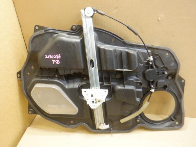 【中古】中古部品 デミオ DE3FS 右フロントドアレギュレータ・モーター 【3310250100-001700897013120】