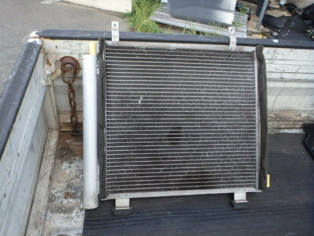 【中古】中古部品 キャロル HB35S コンデンサー 【3331010800-000023579560600】